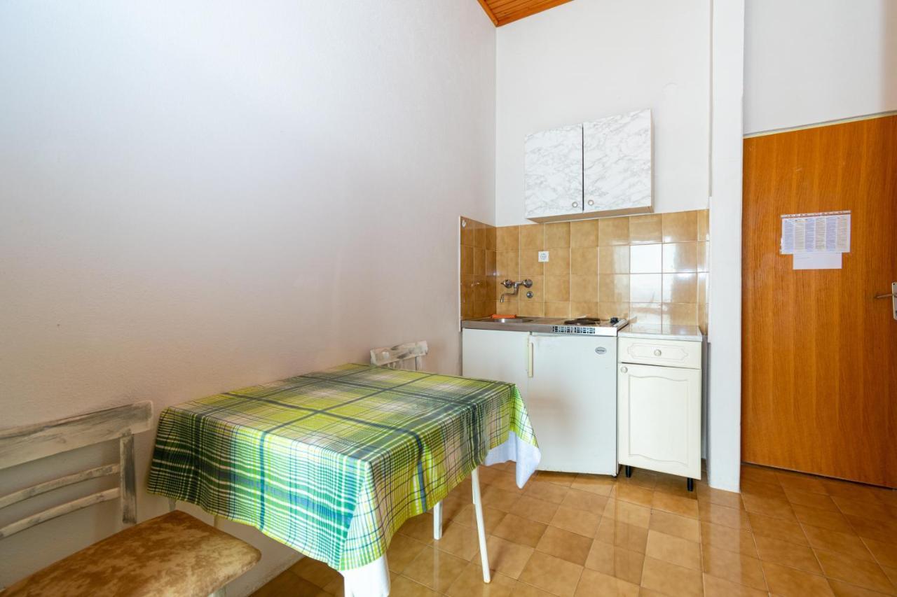 Studio Mandre 4101B Колан Екстериор снимка